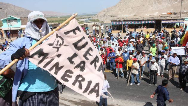 VISITA. Representantes de la minera informarán sobre proyecto a moradores del valle de Tambo. (Heiner Aparicio)