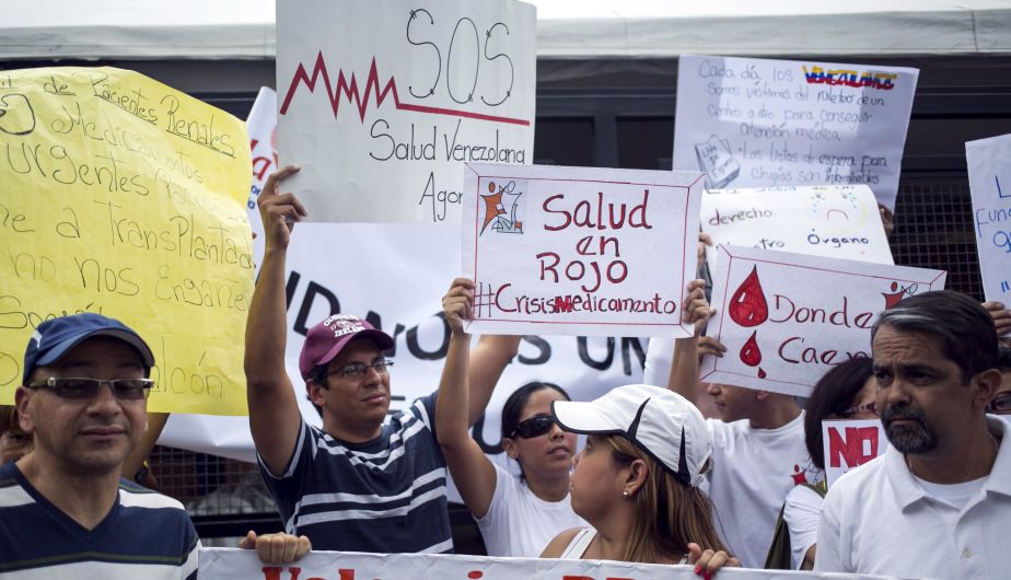 Pacientes con cáncer protestaron en Venezuela por escasez de medicamentos. (Reuters)