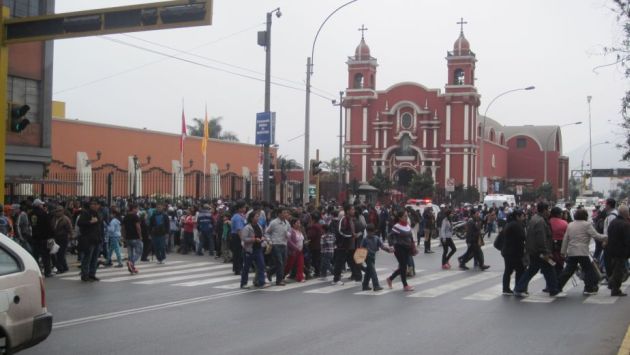 Cerrarán calles de la capital por festividad de Santa Rosa de  Lima. (César Takeuchi/Perú21)