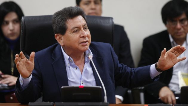 José León afirmó que Eva Fernenbug acudiría al Tribunal Constitucional por el caso Ecoteva. (Perú21)