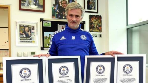 José Mourinho ostenta cinco diferentes récords (AP) 