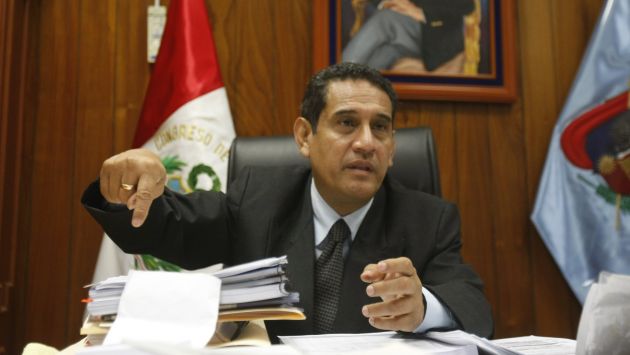 Mesías Guevara pidió al fiscal José Peláez que deje amenazas. (Perú21)