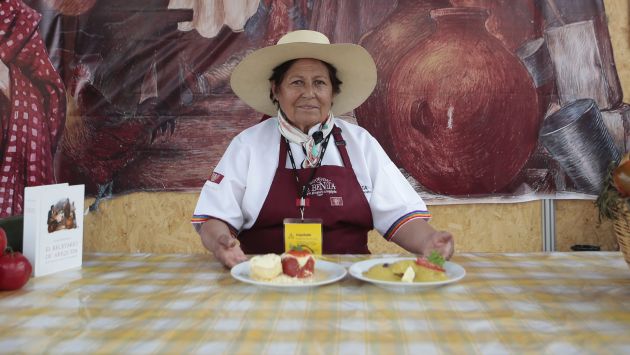 Esta maestra de la cocina a la leña ha pasado casi toda su vida entre fogones (Nancy Dueñas/Perú21).