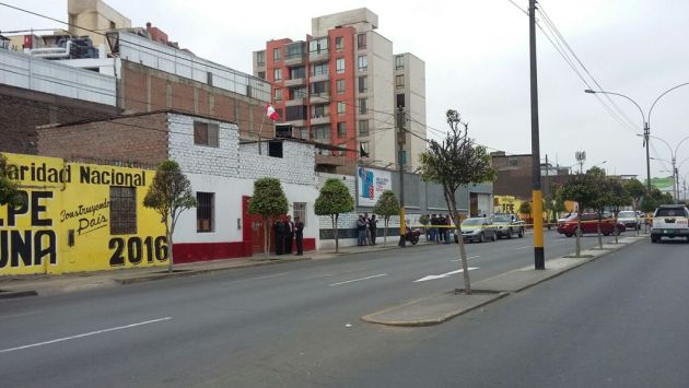 Agentes de la UDEX desactivaron granadas halladas en una vivienda en Breña. (César Takeuchi)