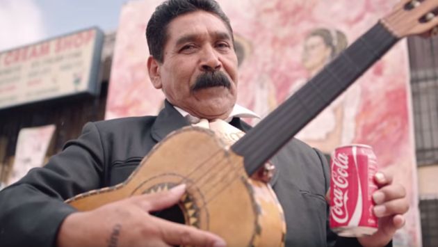 'Ayudar a los Latinos a celebrar el inmenso orgullo que rodea su cultura, sus raíces y sus apellidos' dice la compañía (YouTube).
