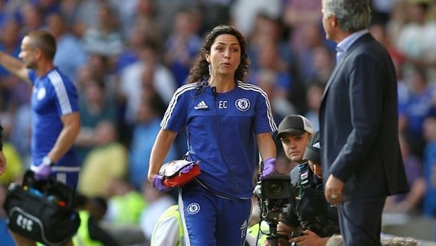 Eva Carneiro dejó el Chelsea y podría tomar acciones legales contra el club. (USI)