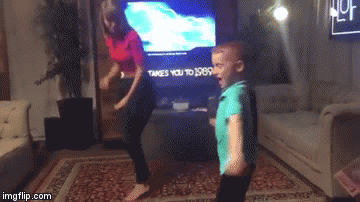 Taylor Swift bailó junto a su fan de 7 años de edad y cumplió su sueño. (Facebook)