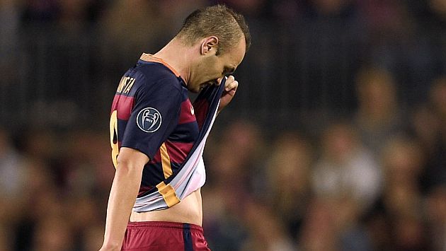 Andrés Iniesta sufrió lesión en muslo derecho y será nueva baja para Barcelona. (USI)