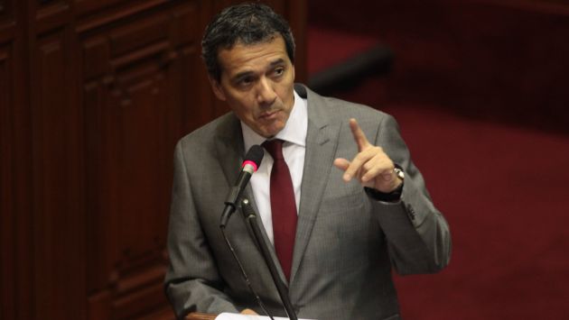 Alonso Segura advirtió que insistencia del Congreso en norma es mala señal para las inversiones. (Perú21)