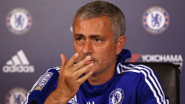 José Mourinho quiere poner fin a los malos resultados con el Chelsea. (Reuters)