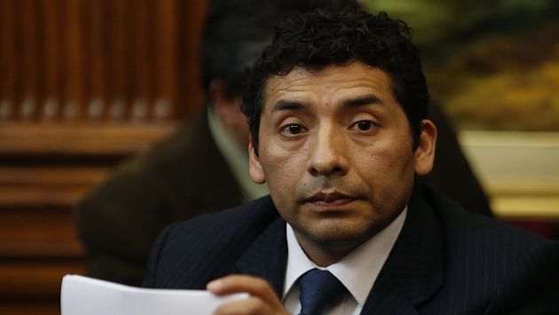Una nueva baja. Jhon Reynaga renunció al Partido Nacionalista. (Perú21)