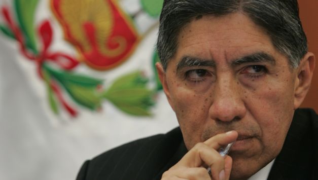 Avelino Guillén, exfiscal superior: “Hay que seguir pista del dinero en caso Heredia”. (Perú21)