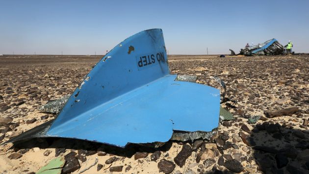 Egipto: Avión ruso que transportaba 224 pasajeros se despedazó en el aire. (Reuters)