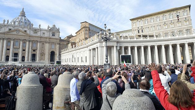 Vaticano: Detienen a sacerdote español y a una mujer por filtrar documentos reservados. (AFP)