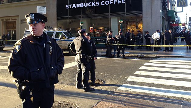 Nueva York: Al menos 1 muerto y 2 heridos por tiroteo cerca de Penn Station. (AP)