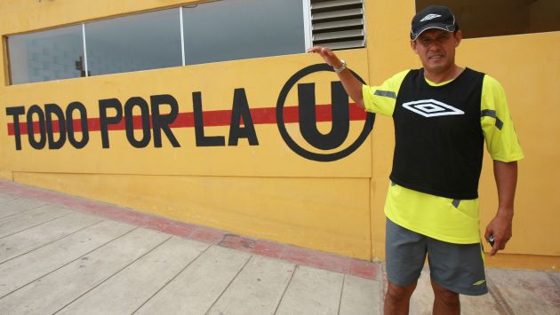Juan Reynoso reemplazaría en Universitario de Deportes a Roberto Chale en el 2016. (Perú21)