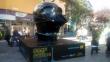 ¿Por qué robaron el casco gigante de Darth Vader en una exposición en Madrid? [Fotos]