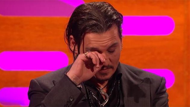 Johnny Depp recordó la enfermedad de su hija y se quebró. (YouTube)