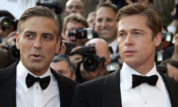 Brad Pitt reveló que compite con su amigo George Clooney por los mismos guiones. (slate.com)