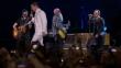 Eagles of Death Metal volvió a Bataclan para honrar a víctimas y luego tocó con U2 [Fotos y video]