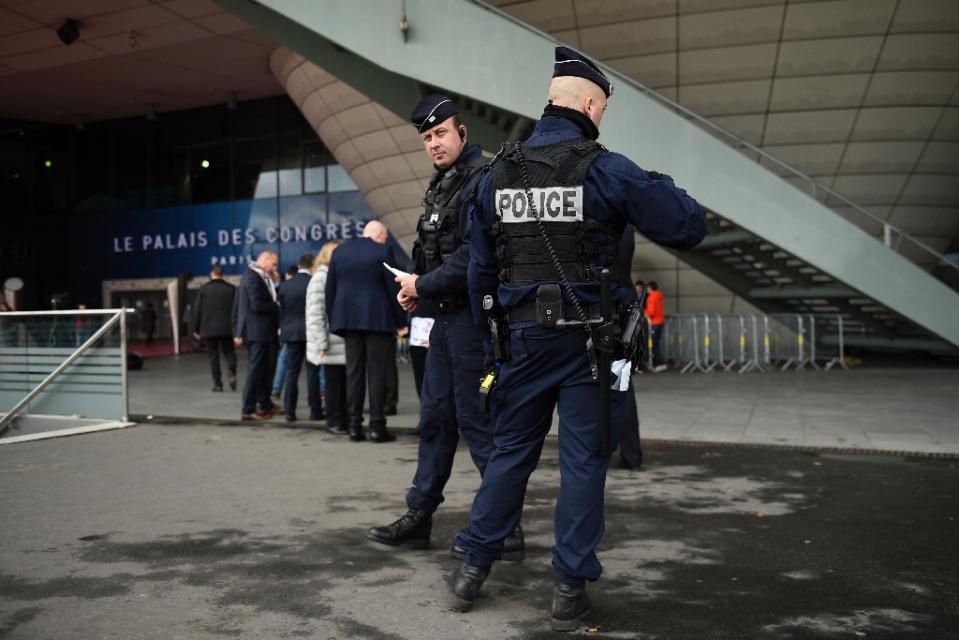 Francia: Profesor fue apuñalado en París por un supuesto terrorista del Estado Islámico. (EFE)