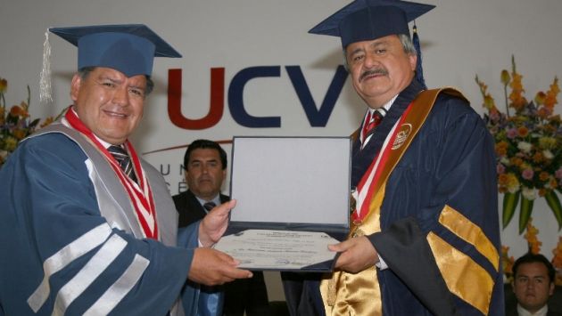 Presidente del JNE, Francisco Távara, admite que fue distinguido por universidad de César Acuña pero descartó compadrazgo. (Poder Judicial)