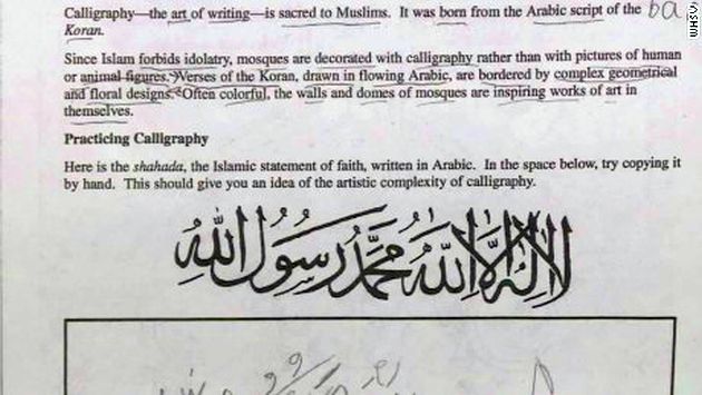 Este ejercicio de caligrafía árabe fue lo que desató la protesta de algunos padres de familia. (CNN)