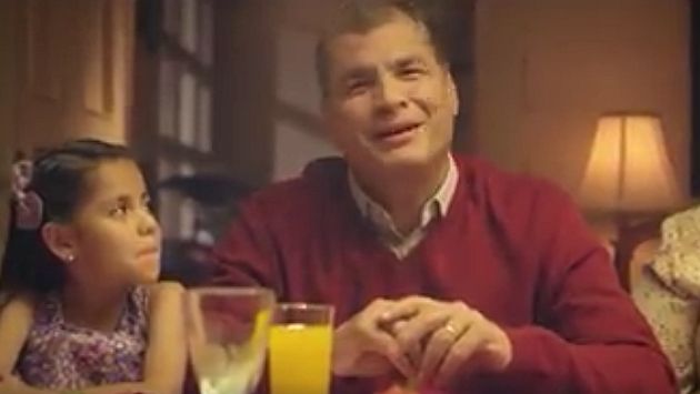 Ecuador: Presidente Rafael Correa fue duramente criticado por video de saludo navideño. (Captura)