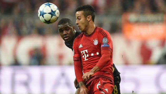 El contrato de Thiago Alcántara lo vincula con el Bayern Munich hasta 2019. (AFP)