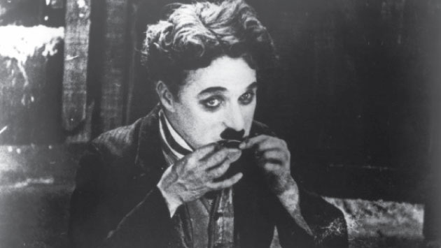 Charles Chaplin: Un día como hoy falleció el famoso actor del cine mudo. (Gettyimages)