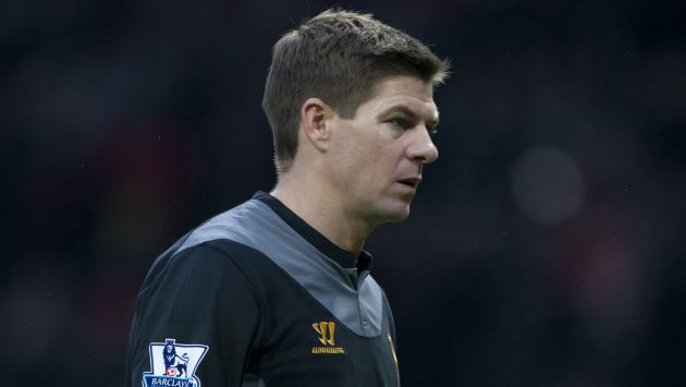 Steven Gerrard evalúa retirarse a finales del 2016 y sumarse al cuerpo técnico del Liverpool. (AP)