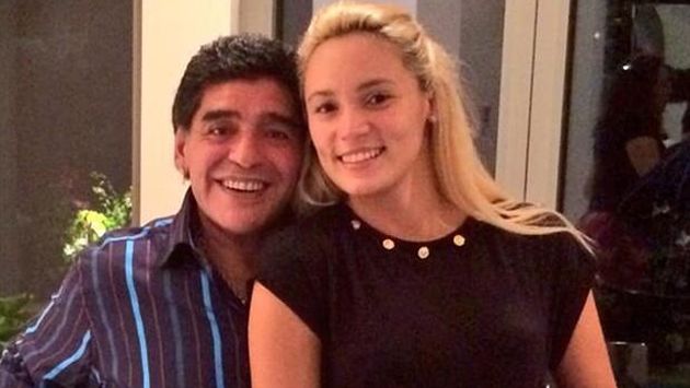 Diego Maradona y su pareja Rocío Oliva (USI)