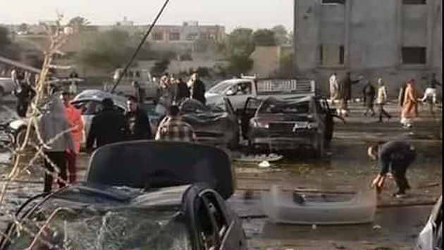 Atentado en Libia: Al menos 65 muertos tras estallido de camión bomba contra academia. (@NadiaR_LY/Twitter)