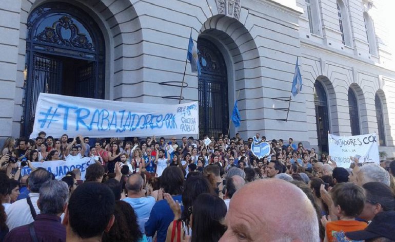 Argentina: Gobierno de Macri despidió a 600 empleados del Centro Cultural Kirchner. (efe)