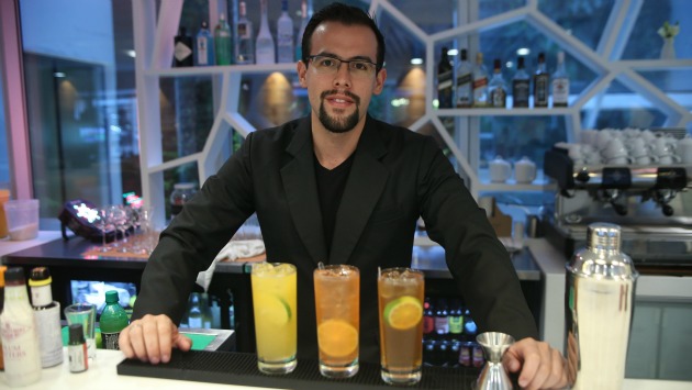 Aldo Cetraro cree que la disciplina en un bar es fundamental y eso se refleja en la atención. (Luis Gonzáles)