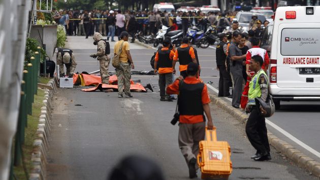 Policía de Indonesia dejó en libertad a los 3 sospechosos del atentado. (AFP)