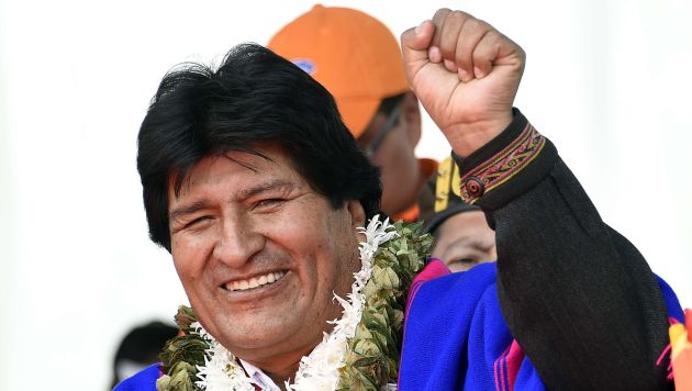 A favor. Nuevos sondeos son favorables al presidente Morales. (AFP)
