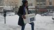 Jonathan Maicelo 'factura' vendiendo marcianos en plena nevada en Estados Unidos