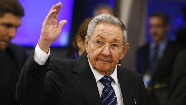 Francia: Raúl Castro llegó a París con motivo de visita de Estado. (AP)