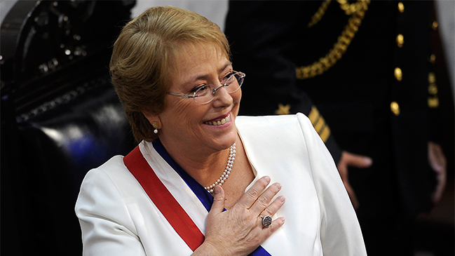 Chile: Preparan documental para destacar gestión de Michelle Bachelet. (La Tercera)