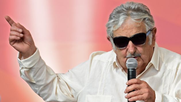 José Mujica visitó a los hermanos Castro en enero. (AFP)