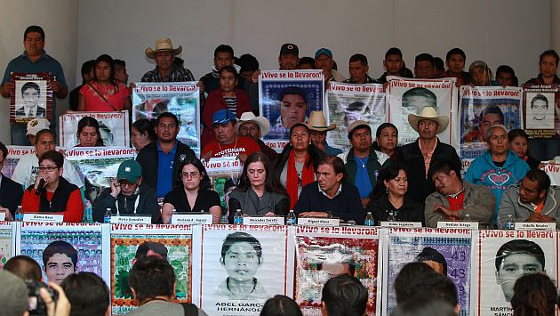 Ayotzinapa: Forenses argentinos determinan que estudiantes no fueron quemados en basurero. (EFE)