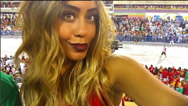 Brasil: Hermana de Neymar se robó las miradas en Carnaval de Río. (es.sports.yahoo)