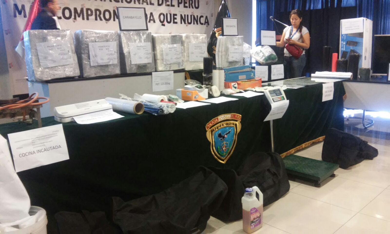 Policía Nacional incautó 142 kilos de cocaína en un laboratorio de Ancón. (Dirandro)