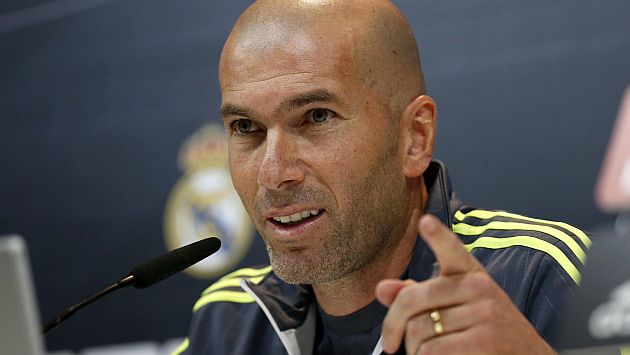 Cristiano Ronaldo: Esta fue la grosería que usó Zinedine Zidane para alabar logros del jugador. (EFE)