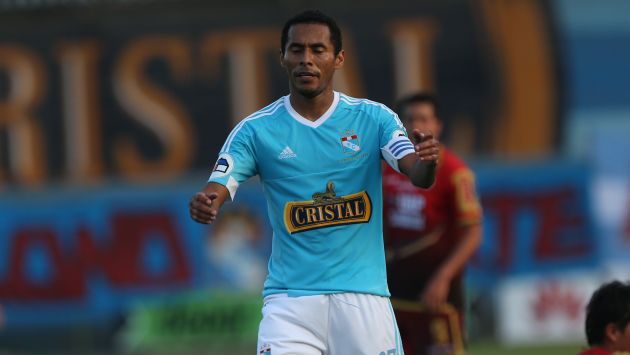 Carlos Lobatón jaló las orejas a compañeros de Sporting Cristal por errores. (Perú21)