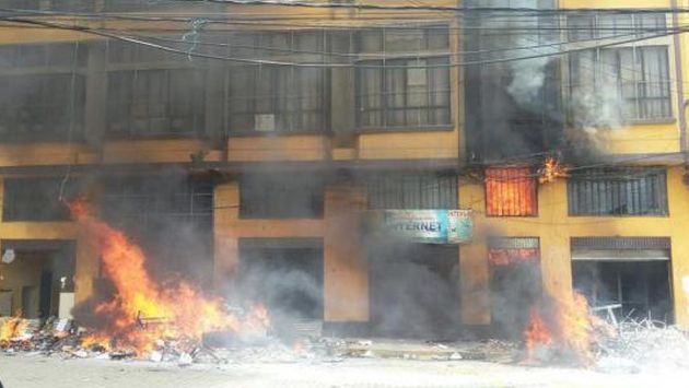 Bolivia: Seis muertos por quema y saqueo de alcaldía de El Alto. (La Razón)