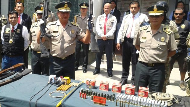 Policía Nacional capturó a 21 traficantes de terrenos en Huaral. (Facebook)