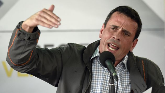 Henrique Capriles criticó las medidas económicas del gobierno de Maduro. (AFP)