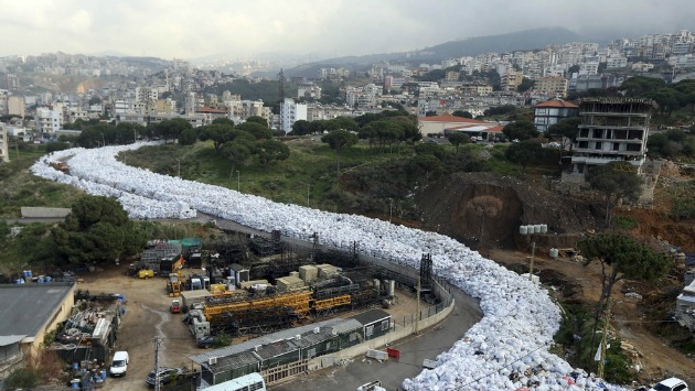 El olor que despide la basura en Beirut sería tóxico. (Reuters)